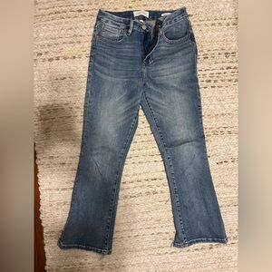 Dear Hohn Jeanne flare step hem crop flare